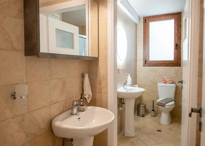 Monte Smith Luxury Garden With Parking Appartement