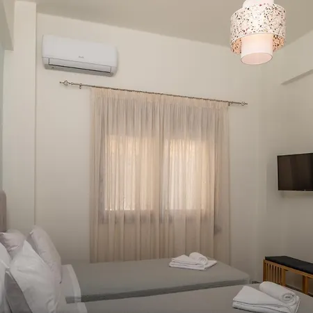 Monte Smith Luxury Garden With Parking דירה עיר רודוס