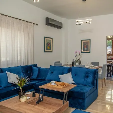 Monte Smith Luxury Garden With Parking דירה *