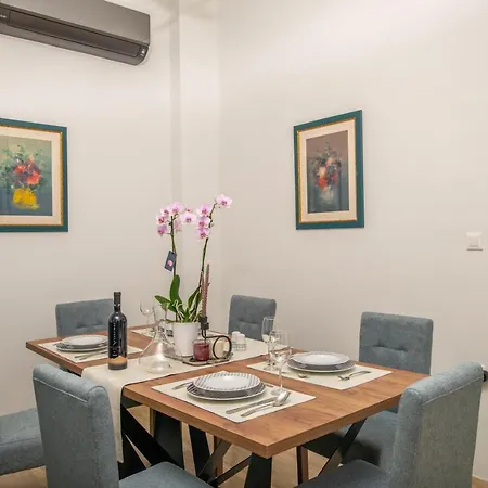 Monte Smith Luxury Garden With Parking עיר רודוס